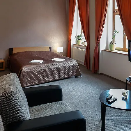Merlot 3* Louny